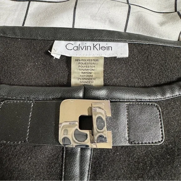 Calvin Klein Cape - Picture 4 of 5